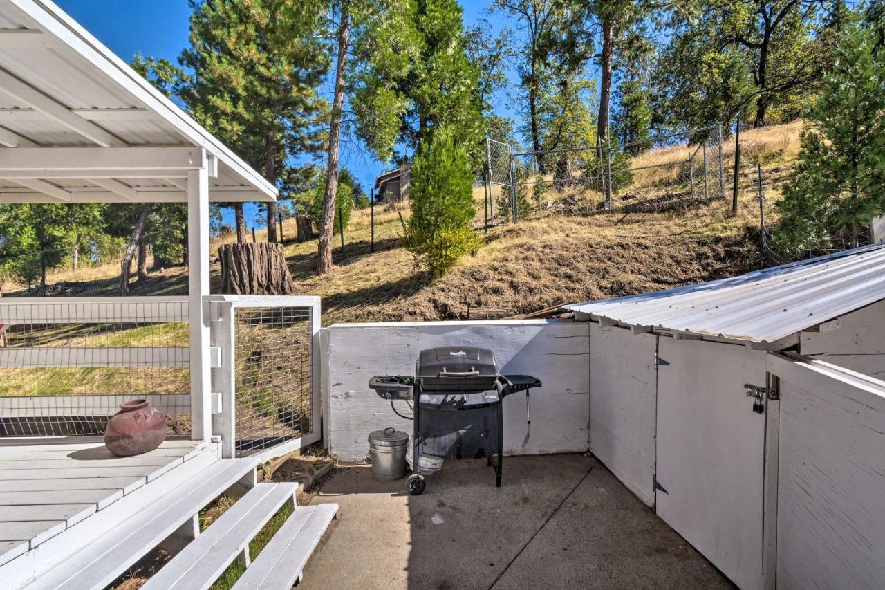 Peaceful Groveland Home With Deck And Fire Pit! Exterior photo